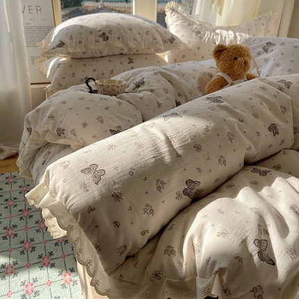 91家纺网 家纺一手货源 找家纺 （总）十里居  2025春夏新款舒柔棉韩版蕾丝镂空花边款四件套