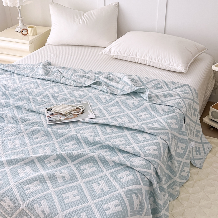 91家纺网 家纺一手货源 找家纺 悦然毛巾被 2025新款三层水洗全棉毛巾被 柔韵绿