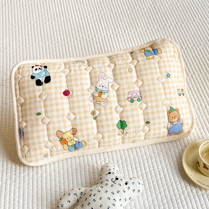 91家纺网 家纺一手货源 找家纺 （总）禧缘家纺（原梦想家） 2025新款A类儿童幼儿园学生宿舍绑带款夹棉床单全棉夹棉软垫枕套 