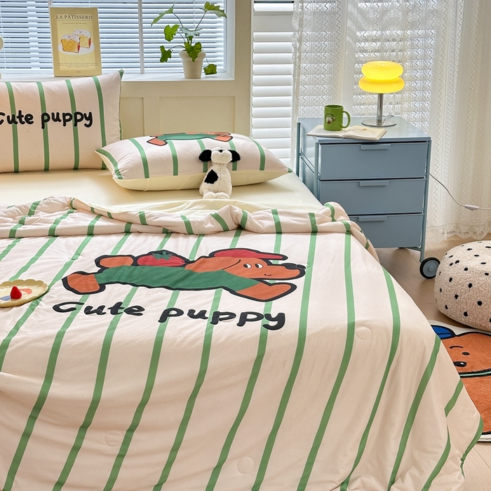 91家纺网 家纺一手货源 找家纺 星期八 2025新款针织棉夏被四件套 番茄狗