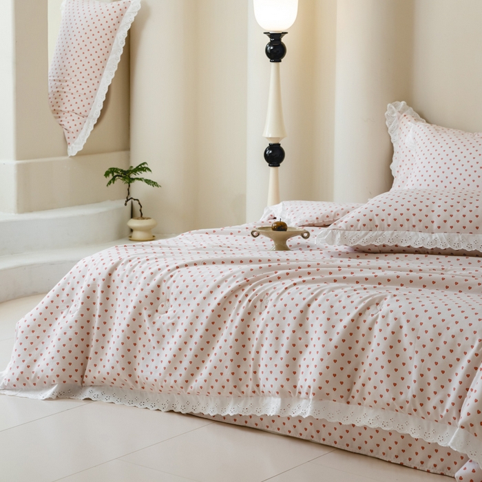 91家纺网 家纺一手货源 找家纺 绒世界 绒世界 2025新款双层纱韩版印花夏被四件套 甜心