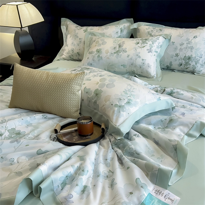 91家纺网 家纺一手货源 找家纺 朵希曼2025新款50天丝宽边夏被和夏被四件套系列 春熙花语 绿