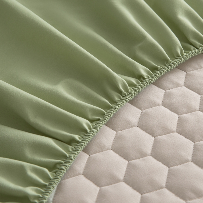 91家纺网 家纺一手货源 找家纺 优悦生活馆 2025新款亲肤水洗棉夹棉防水床笠 方格-绿