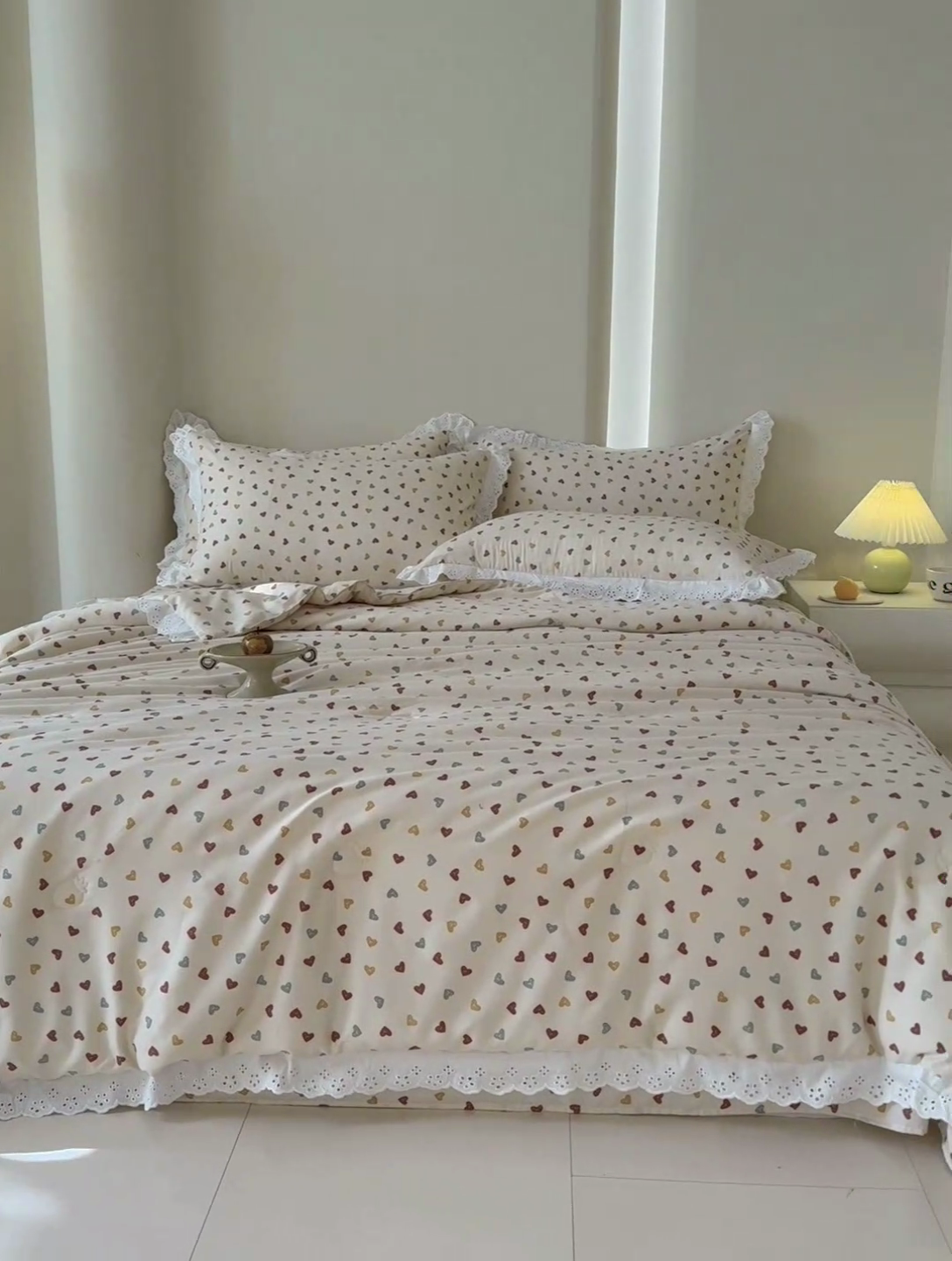 91家纺网 家纺一手货源 找家纺 绒世界 绒世界 2025新款双层纱韩版印花夏被四件套 心情