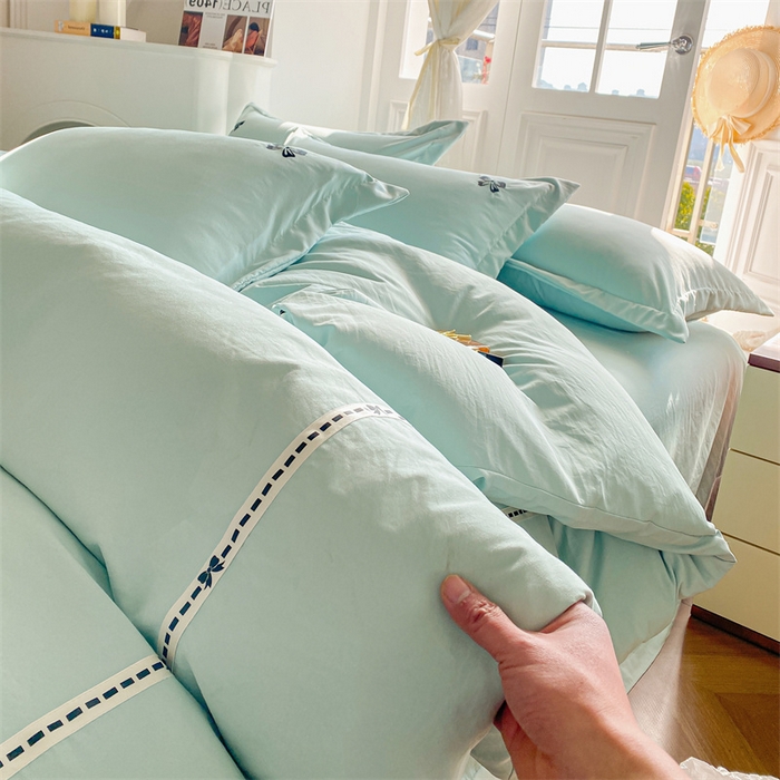 91家纺网 家纺一手货源 找家纺 庭笙 2025新款小香风满版刺绣蝴蝶小清新四件套—黑巧可可 水绿