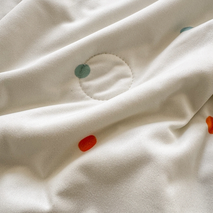 91家纺网 家纺一手货源 找家纺 星期八 2025新款针织棉夏被四件套 腊肠狗