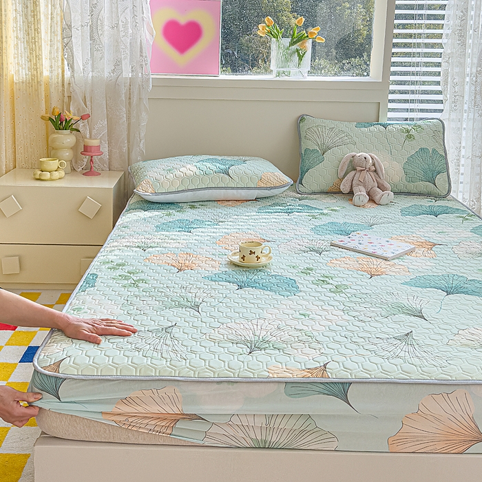 91家纺网 家纺一手货源 找家纺 小萌虎 2025新款凉感丝胶质凉席床笠款 杏韵