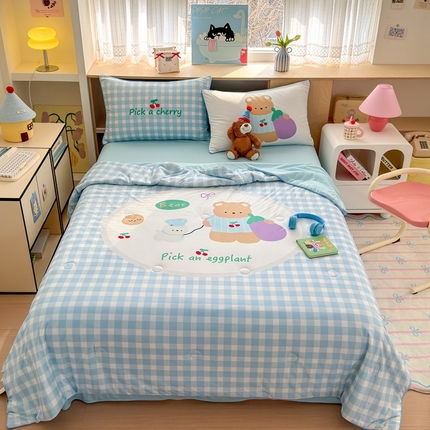 星期八 2025新款针织棉夏被四件套 茄子小熊