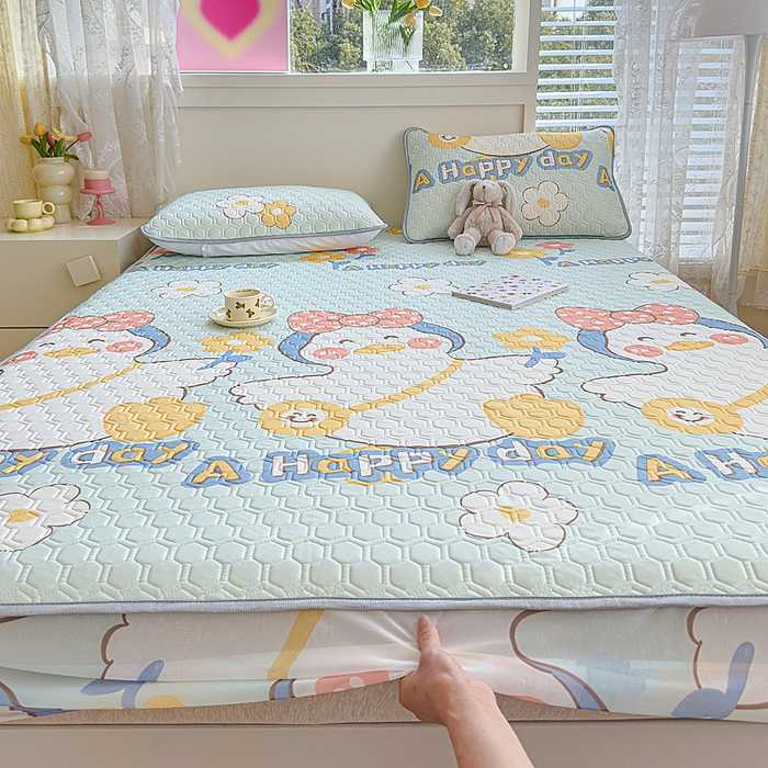 91家纺网 家纺一手货源 找家纺 小萌虎 2025新款凉感丝胶质凉席床笠款 可爱鸭