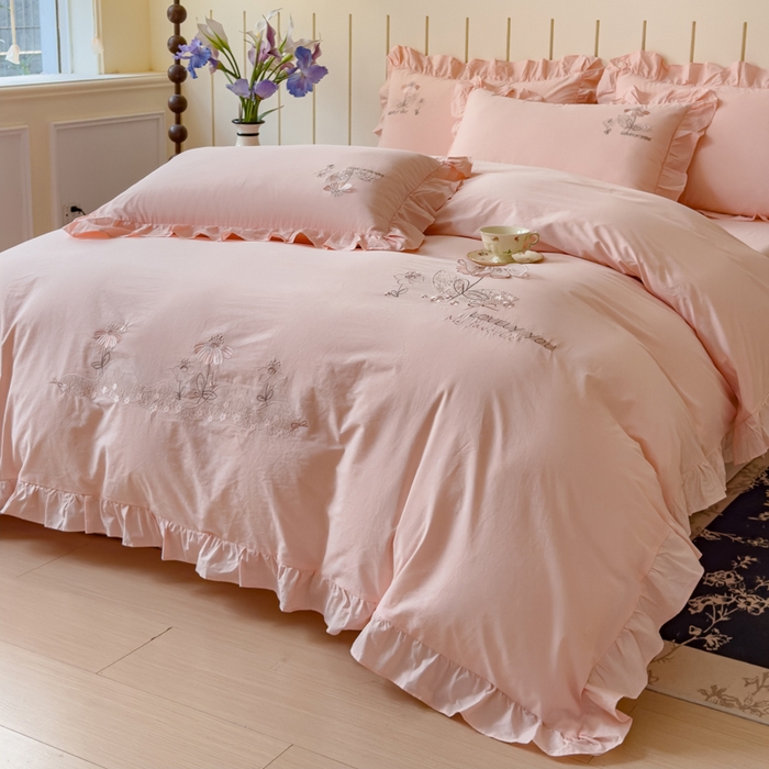 91家纺网 家纺一手货源 找家纺 U品汇 A类全棉色织水洗棉刺绣花四件套纯棉100%棉韩版公主风立体花朵 春野浪漫-美人玉