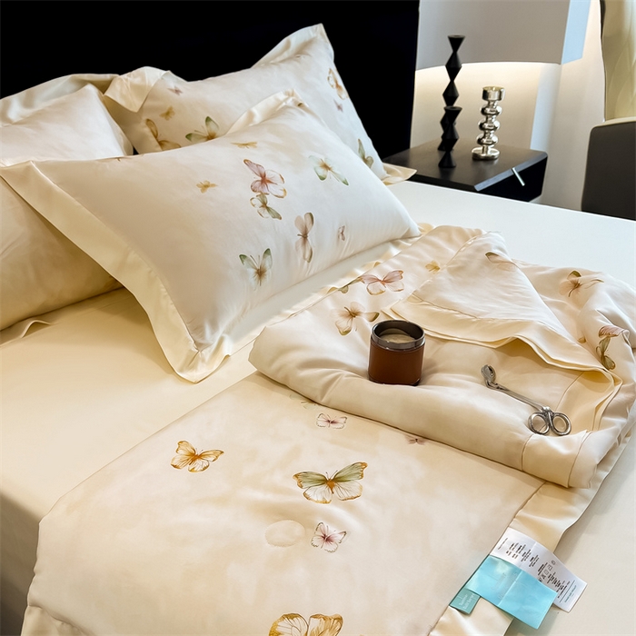 91家纺网 家纺一手货源 找家纺 朵希曼2025新款50天丝宽边夏被和夏被四件套系列 蝶舞