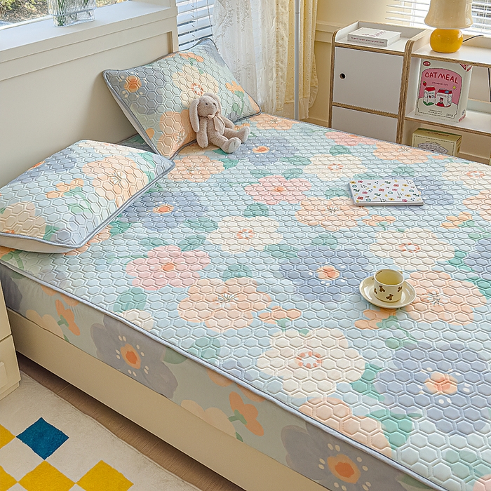 91家纺网 家纺一手货源 找家纺 小萌虎 2025新款凉感丝胶质凉席床笠款 花海