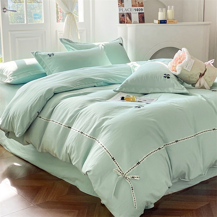 91家纺网 家纺一手货源 找家纺 庭笙 2025新款小香风满版刺绣蝴蝶小清新四件套—黑巧可可 水绿