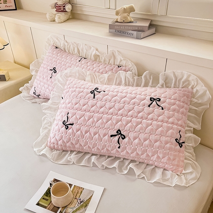 91家纺网 家纺一手货源 找家纺 眠势力2025新款韩版花边枕套公主风ins枕头套 粉格蝴蝶结