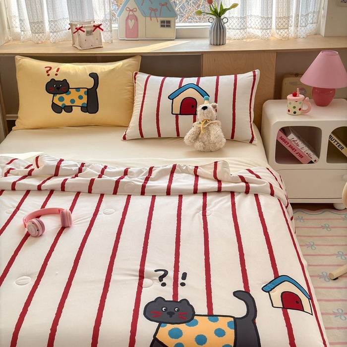 91家纺网 家纺一手货源 找家纺 星期八 2025新款针织棉夏被四件套 萌猫小屋