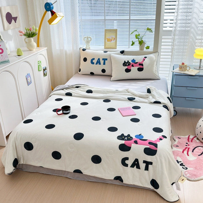 91家纺网 家纺一手货源 找家纺 星期八 2025新款针织棉夏被四件套 小猫