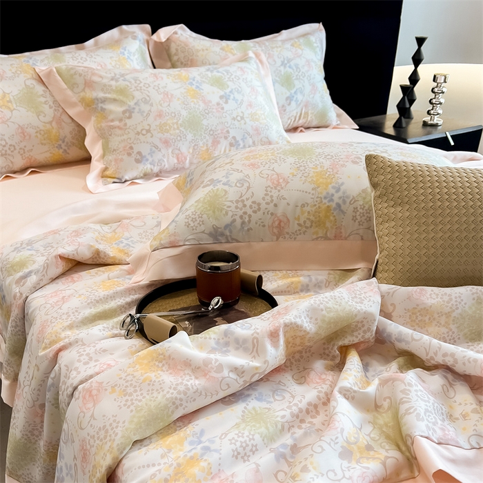 91家纺网 家纺一手货源 找家纺 朵希曼2025新款50天丝宽边夏被和夏被四件套系列 布伦达