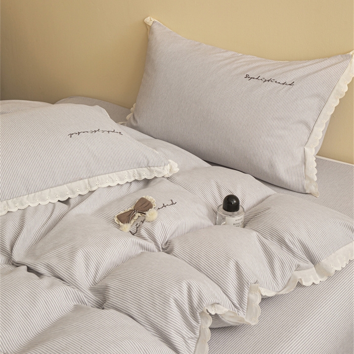 91家纺网 家纺一手货源 找家纺 庭笙 2025新款无印.色织条纹少女韩式小花边简约条纹四件套 色织条纹.灰