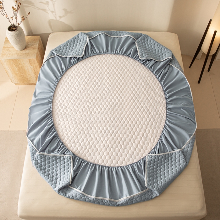 91家纺网 家纺一手货源 找家纺 优悦生活馆 2025新款亲肤水洗棉夹棉防水床笠 方格-蓝