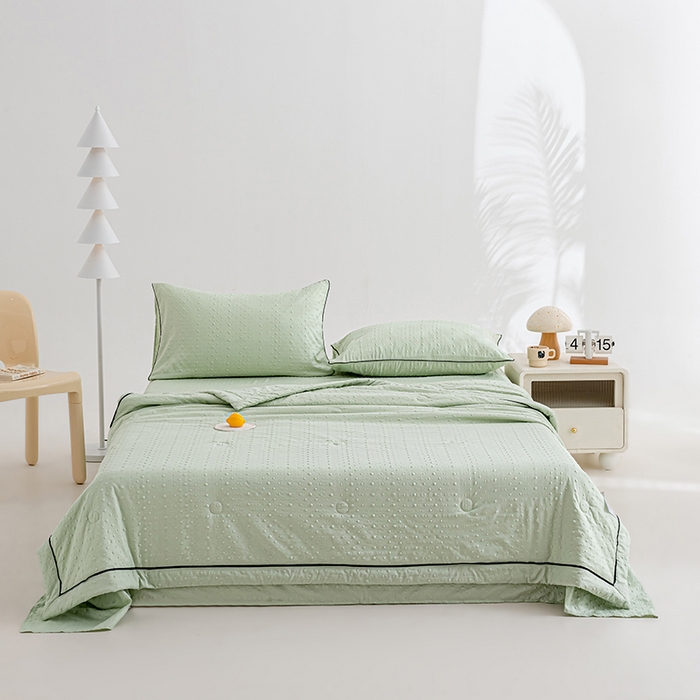 91家纺网 家纺一手货源 找家纺 绒世界 绒世界 2025新款凉豆豆包边夏被四件套 凉豆豆-橄榄绿