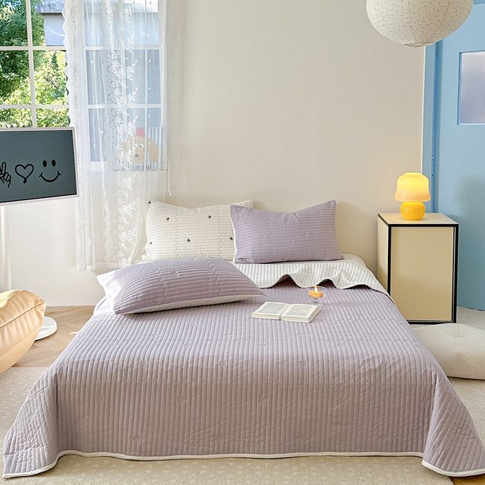 91家纺网 家纺一手货源 找家纺 优悦生活馆 2025新款亲肤舒适水洗棉夹棉床盖 幻蝶-紫