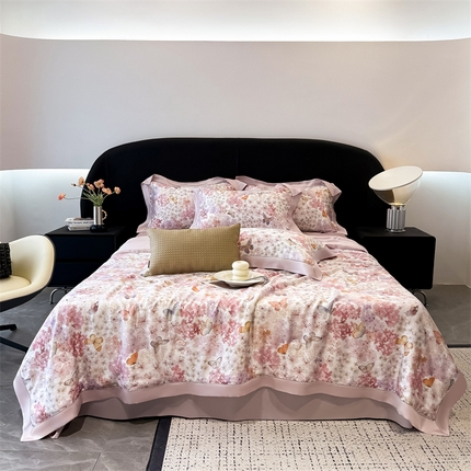 91家纺网 家纺一手货源 找家纺 （总）朵希曼2025新款60支天丝镂空印花夏被和夏被四件套系列