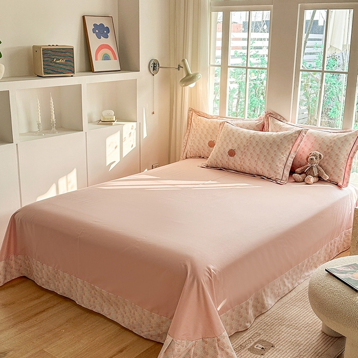 91家纺网 家纺一手货源 找家纺 眷恋家纺 2025年春夏全棉铂金棉13376数码印花四件套 梦幻南瓜-粉