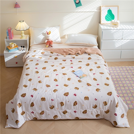 91家纺网 家纺一手货源 找家纺 艺菲阁家纺 2025新款卡通麻绳云感双层纱夏凉被 奇妙小熊米