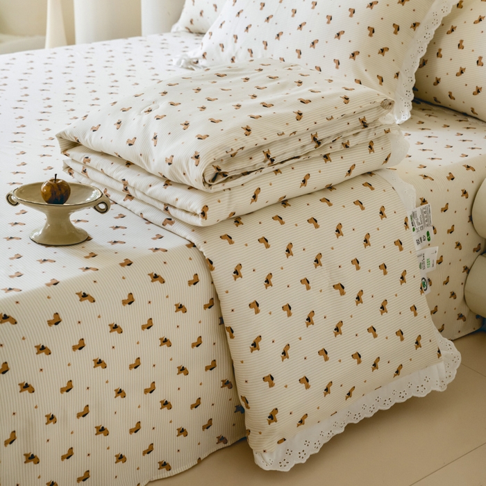 91家纺网 家纺一手货源 找家纺 绒世界 绒世界 2025新款双层纱韩版印花夏被四件套 啸天