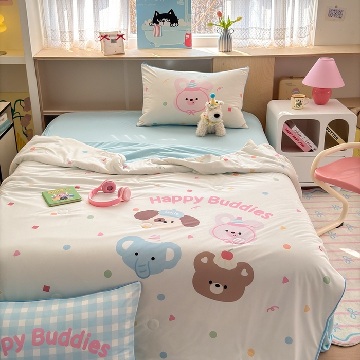 91家纺网 家纺一手货源 找家纺 星期八 2025新款针织棉夏被四件套 波点动物园