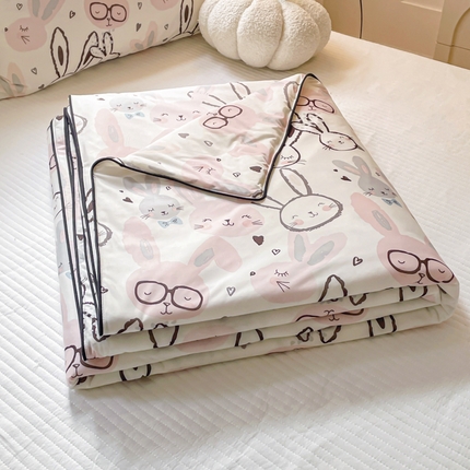 91家纺网 家纺一手货源 找家纺 优悦生活馆 2025新款凉感丝夏被夏凉被空调被 哈味兔