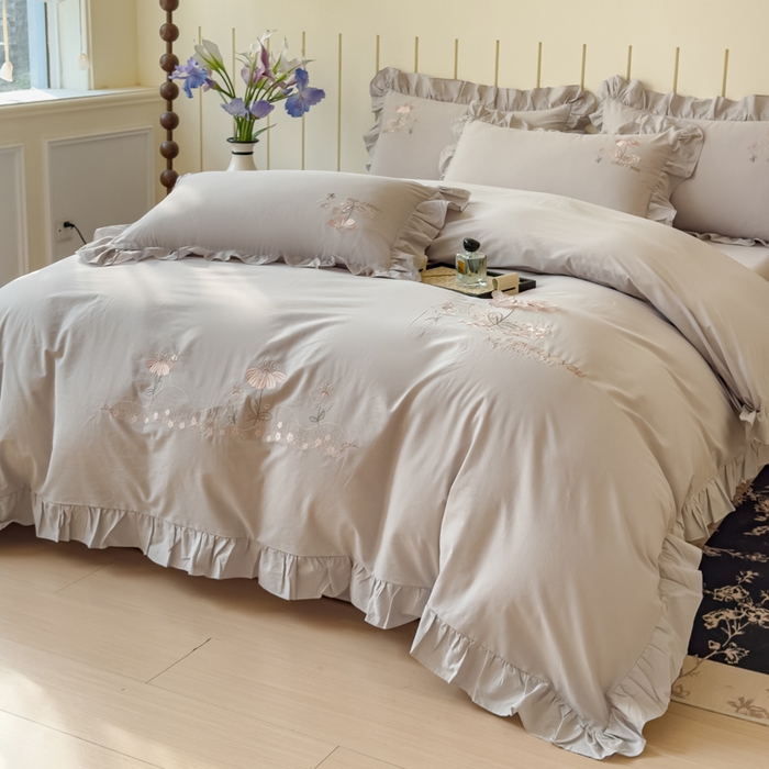 91家纺网 家纺一手货源 找家纺 U品汇 A类全棉色织水洗棉刺绣花四件套纯棉100%棉韩版公主风立体花朵 春野浪漫-时尚灰