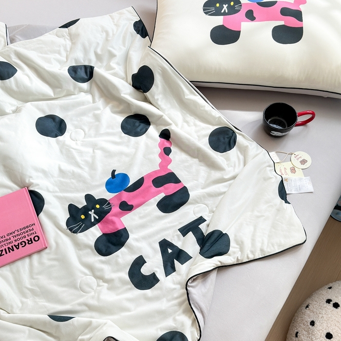 91家纺网 家纺一手货源 找家纺 星期八 2025新款针织棉夏被四件套 小猫