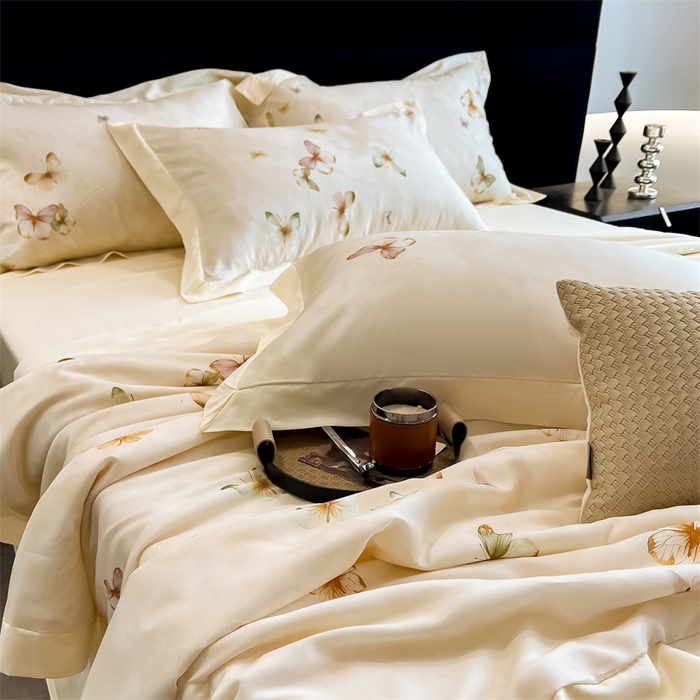 91家纺网 家纺一手货源 找家纺 朵希曼2025新款50天丝宽边夏被和夏被四件套系列 蝶舞