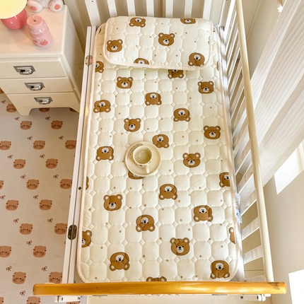 91家纺网 家纺一手货源 找家纺 （总）禧缘家纺（原梦想家） 2025新款A类儿童幼儿园学生宿舍绑带款夹棉床单全棉夹棉软垫 