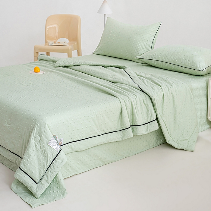 91家纺网 家纺一手货源 找家纺 绒世界 绒世界 2025新款凉豆豆包边夏被四件套 凉豆豆-橄榄绿