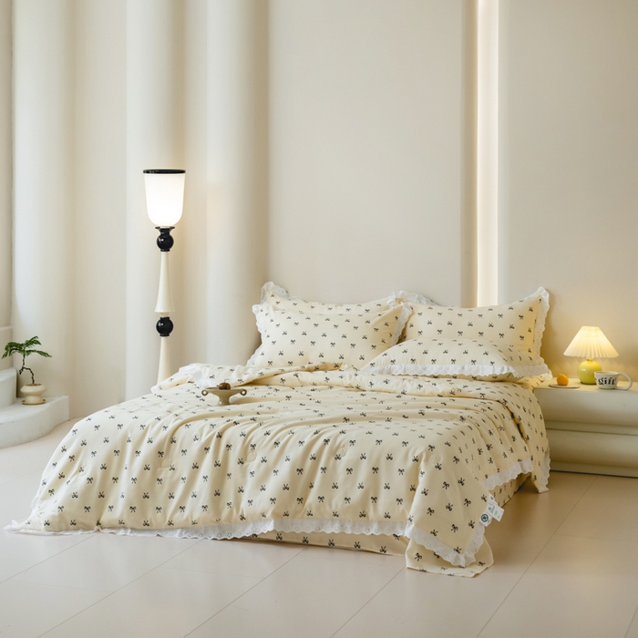 91家纺网 家纺一手货源 找家纺 绒世界 绒世界 2025新款双层纱韩版印花夏被四件套 礼物-米黄