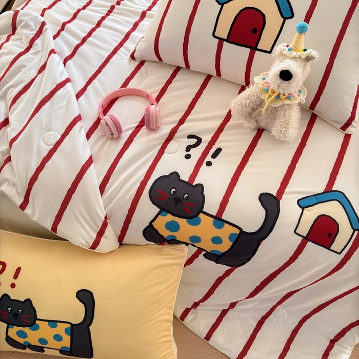 91家纺网 家纺一手货源 找家纺 星期八 2025新款针织棉夏被四件套 萌猫小屋