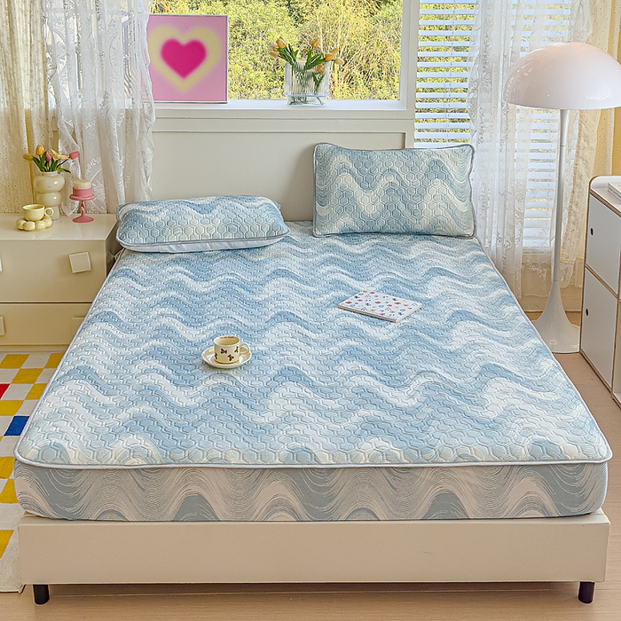 91家纺网 家纺一手货源 找家纺 小萌虎 2025新款凉感丝胶质凉席床笠款 水纹