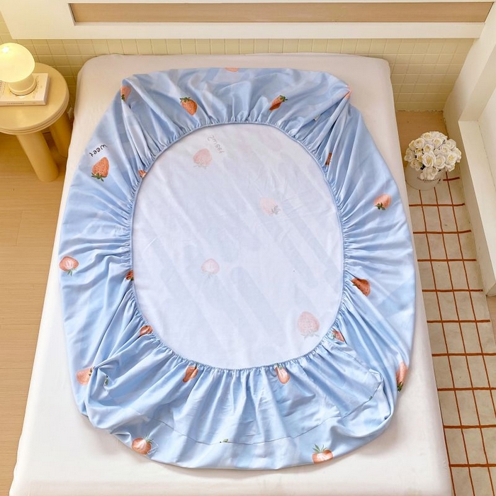 91家纺网 家纺一手货源 找家纺 ME/ERA HOME寐时代 2025新款全棉老粗布床笠款三件套 全棉卡通-草莓-蓝