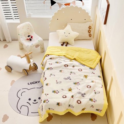 91家纺网 家纺一手货源 找家纺 御棉坊 2025年A类凉感冰豆豆儿童夏被 奇趣小狮