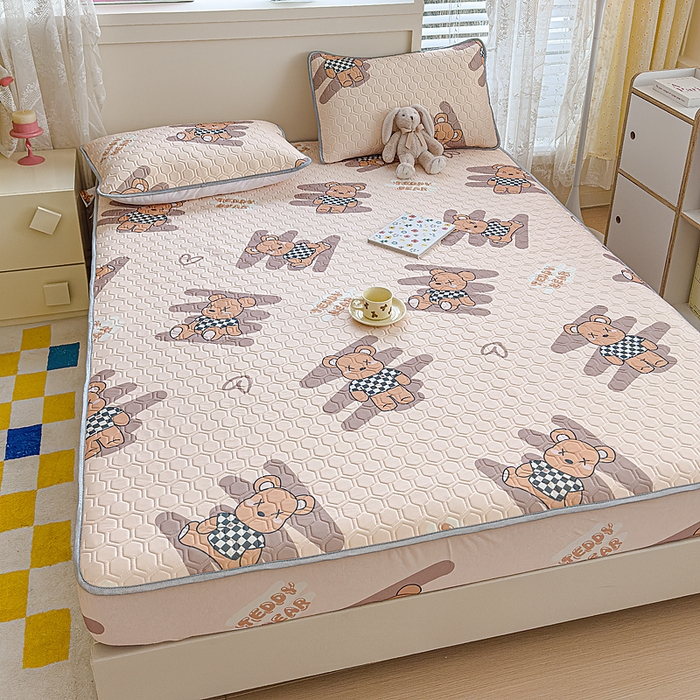 91家纺网 家纺一手货源 找家纺 小萌虎 2025新款凉感丝胶质凉席床笠款 方格熊咖