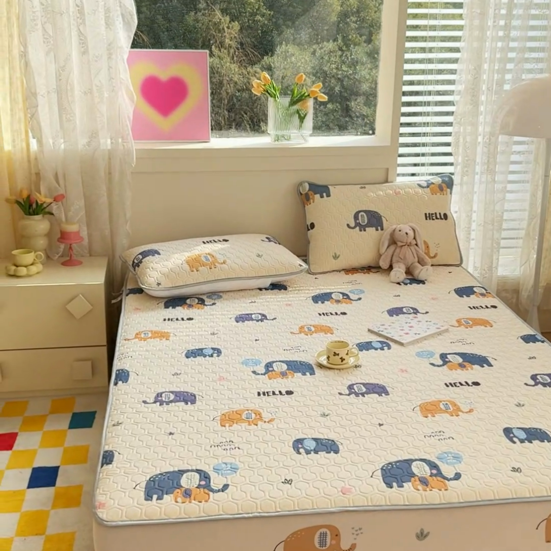 91家纺网 家纺一手货源 找家纺 小萌虎 2025新款凉感丝胶质凉席床笠款 富贵象