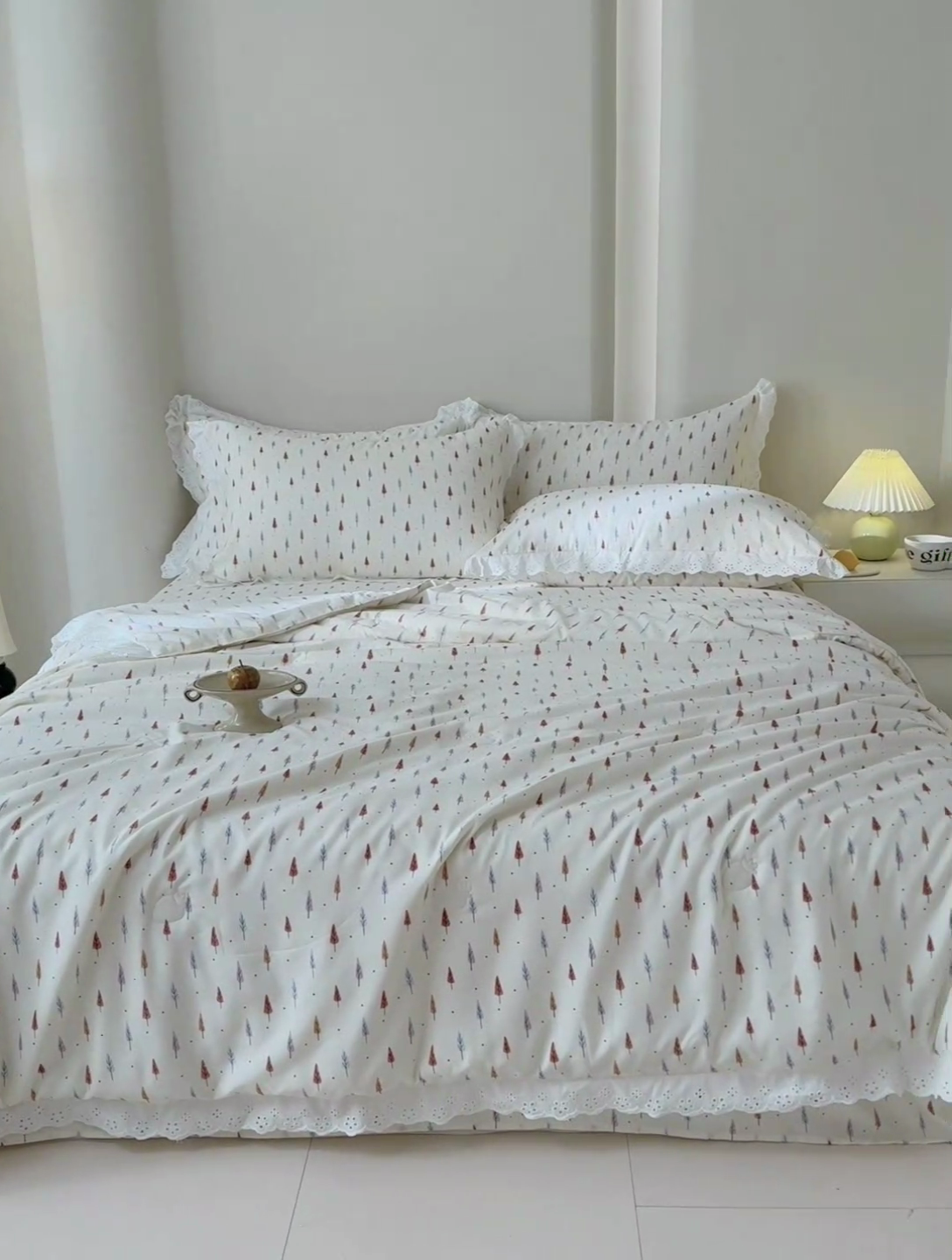 91家纺网 家纺一手货源 找家纺 绒世界 绒世界 2025新款双层纱韩版印花夏被四件套 梦幻森林