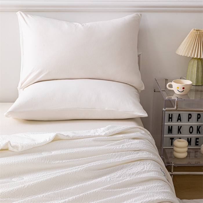 91家纺网 家纺一手货源 找家纺 天瑜家纺 2025新款亲肤舒适泡泡棉夏被 本白