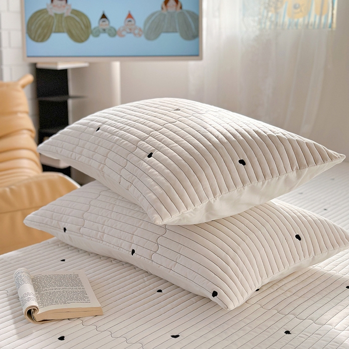 91家纺网 家纺一手货源 找家纺 优悦生活馆 2025新款亲肤舒适水洗棉夹棉床盖 暖心-白