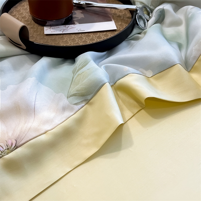 91家纺网 家纺一手货源 找家纺 朵希曼2025新款50天丝宽边夏被和夏被四件套系列 三月花香