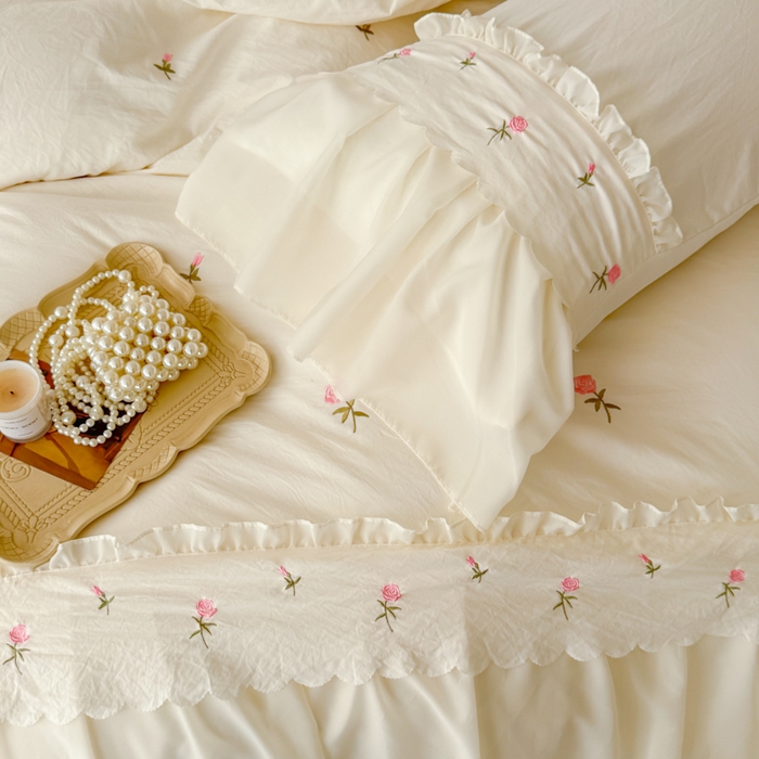 91家纺网 家纺一手货源 找家纺 米可 2025新款水洗棉蕾丝花边绣花工艺款四件套 玫瑰仙子-白粉