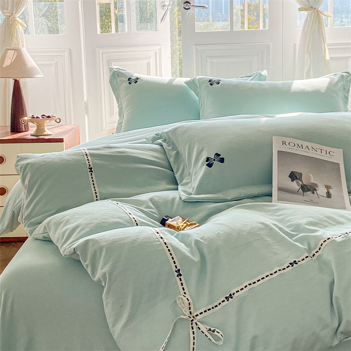 91家纺网 家纺一手货源 找家纺 庭笙 2025新款小香风满版刺绣蝴蝶小清新四件套—黑巧可可 水绿