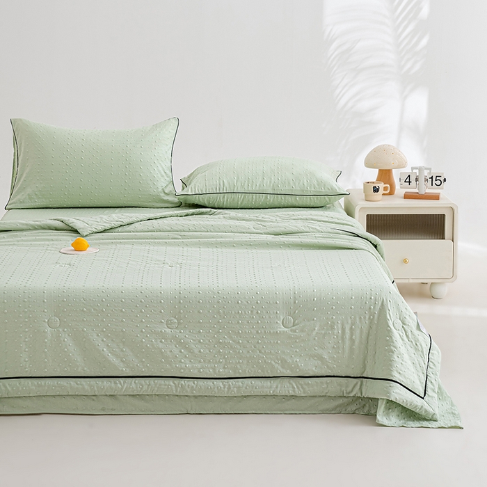 91家纺网 家纺一手货源 找家纺 绒世界 绒世界 2025新款凉豆豆包边夏被四件套 凉豆豆-橄榄绿